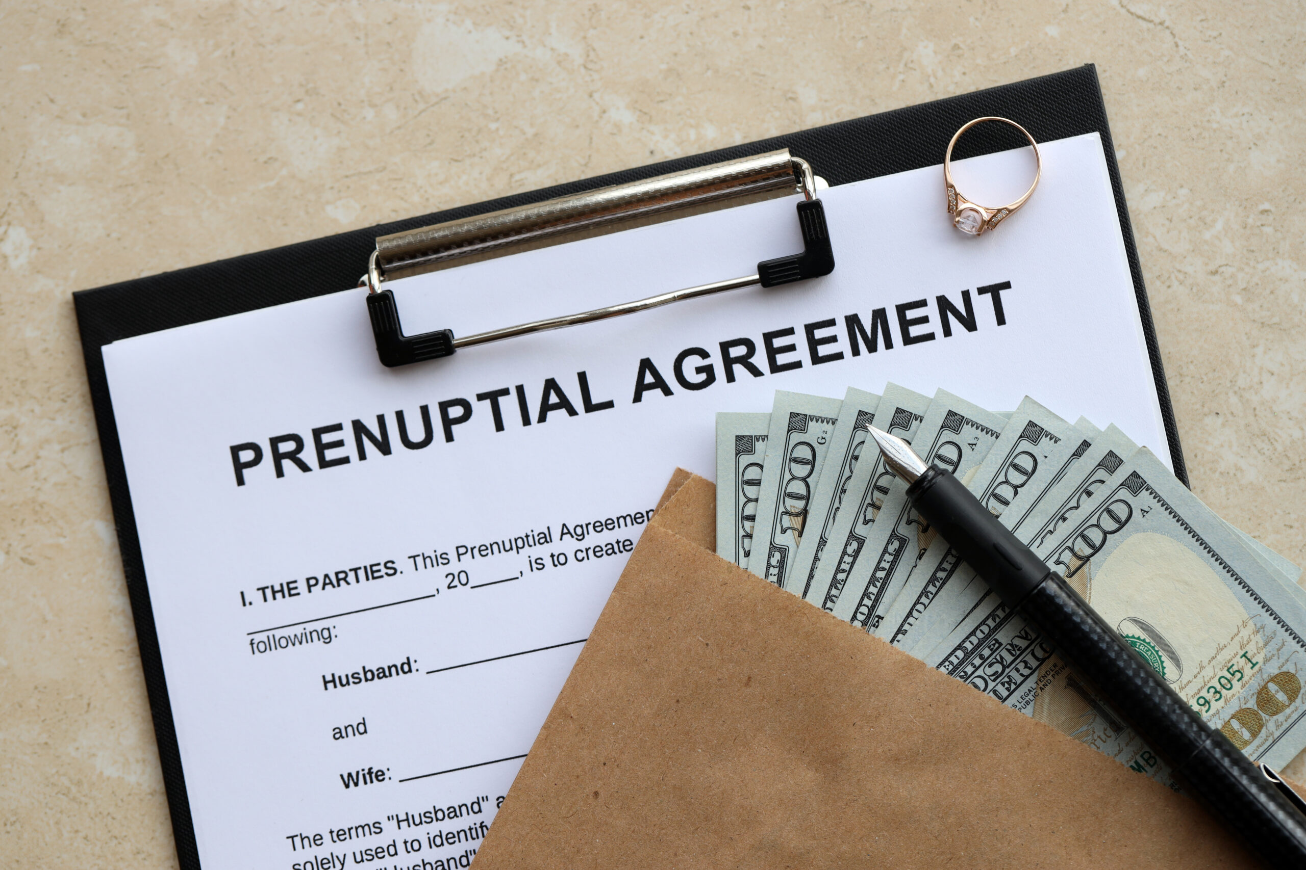 Visual guide on steps to obtain a prenuptial agreement, highlighting key considerations and legal advice