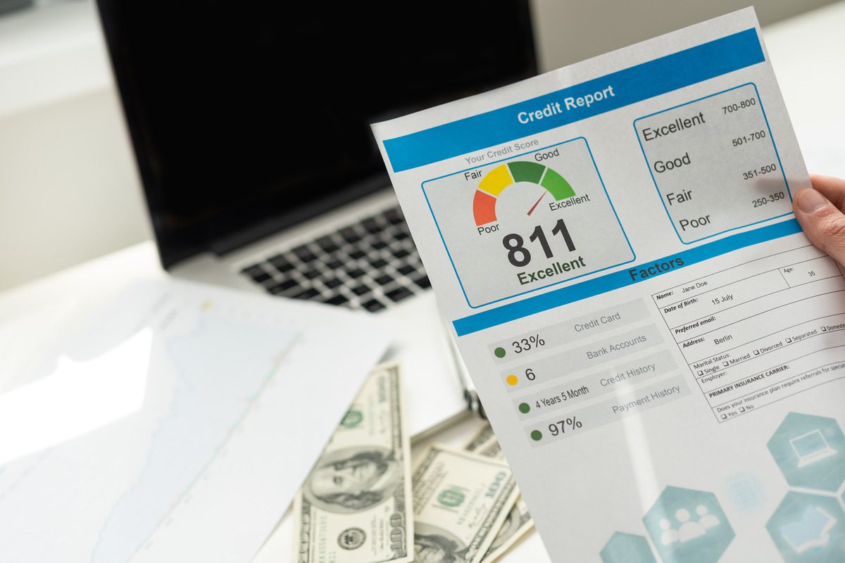 An informative graphic illustrating steps to improve credit score, including the impact of child support on credit