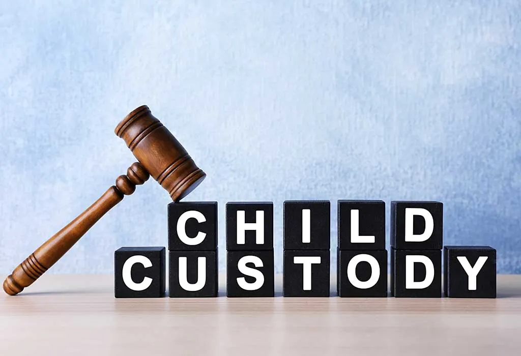Judge’s gavel beside blocks spelling “Child Custody,” symbolizing family law, child custody disputes, parenting plans, custody agreements, parental rights, and court decisions involving children